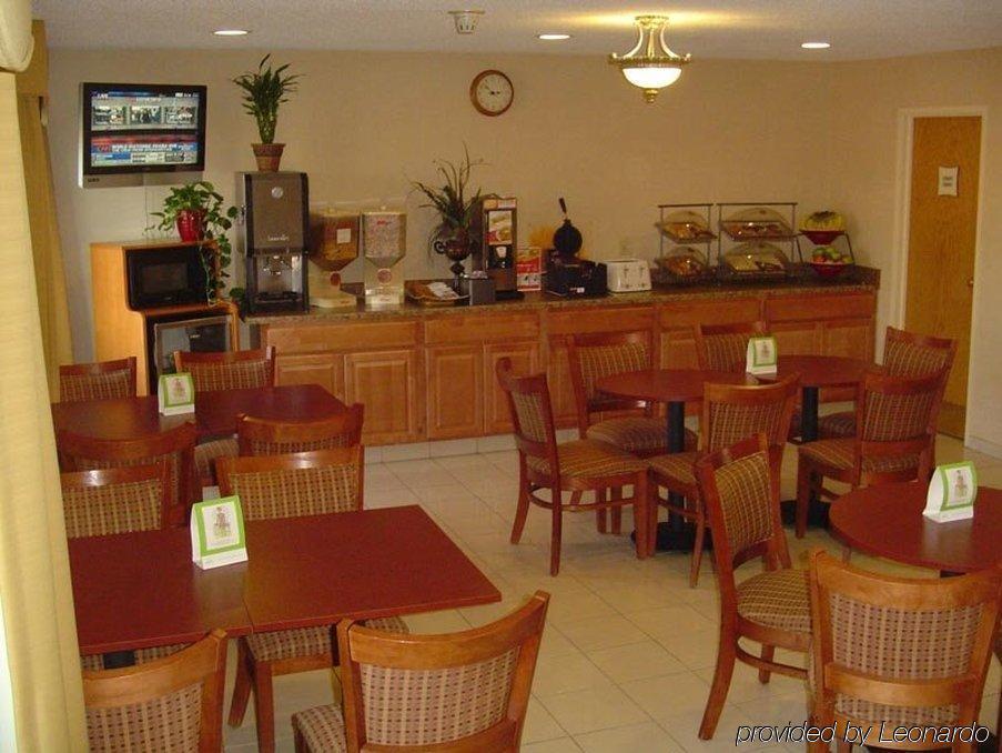 Days Inn & Suites By Wyndham Bloomington/Normal Il Restoran fotoğraf