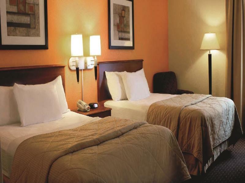 Days Inn & Suites By Wyndham Bloomington/Normal Il Dış mekan fotoğraf